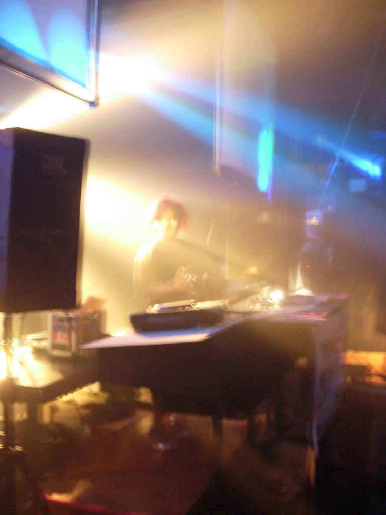 Suzy Solar Live @ Amphitheater April 1,2006 089