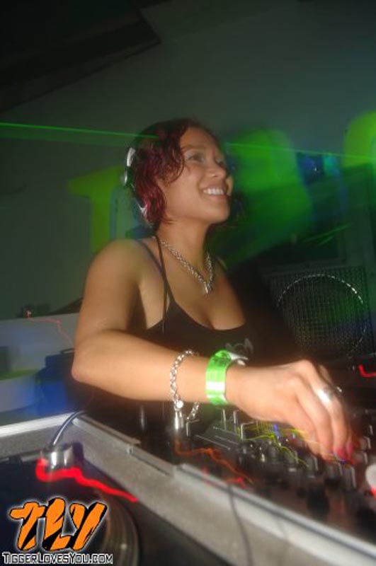 Primal Trance8 - Suzy Solar - Apr 15, 2006