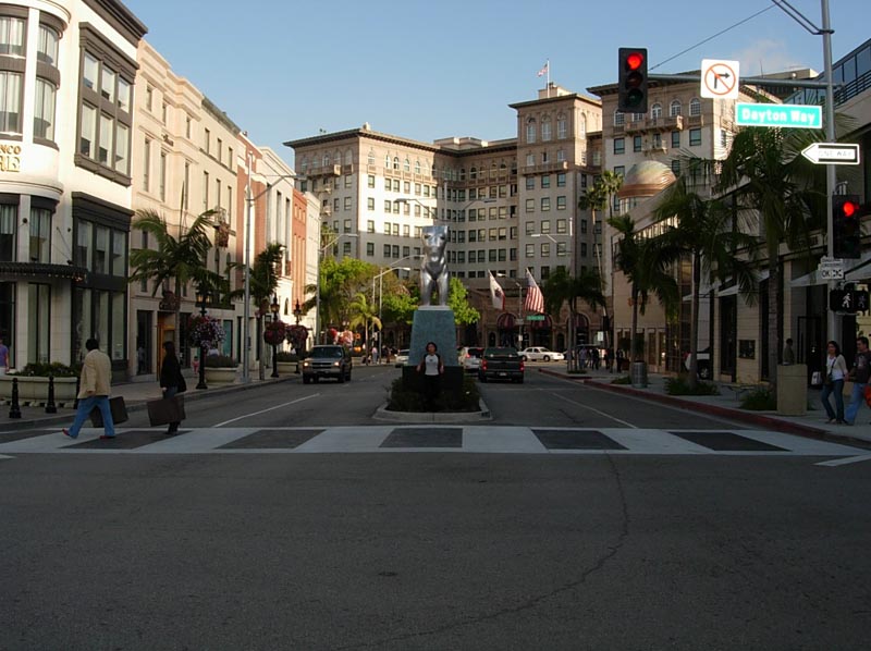 Suzy at Rodeo Drive3