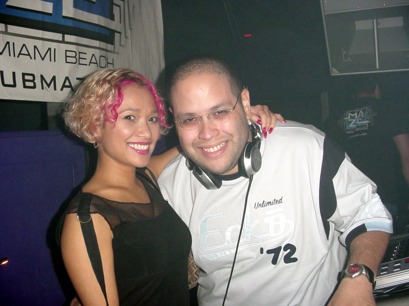 edgarv@maze-001