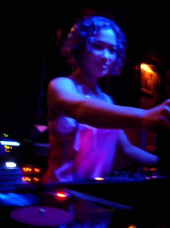 Suzy @ Tantra @ The Amphitheater, Tampa 2